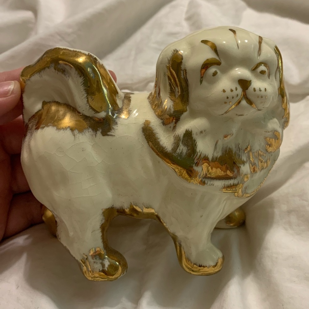 Pekingese Lion Dog Chinoiserie Vintage Miniature Figurine - Faux Staffordshire